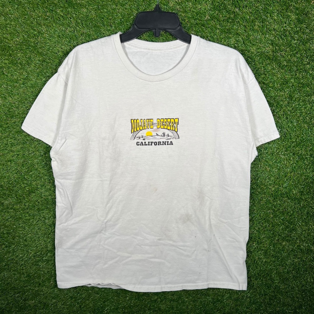Vintage Mojave Desert Beach Club Skeleton Graphic‎ T-Shirt White XL